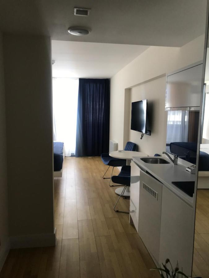 777 City Batoumi Extérieur photo